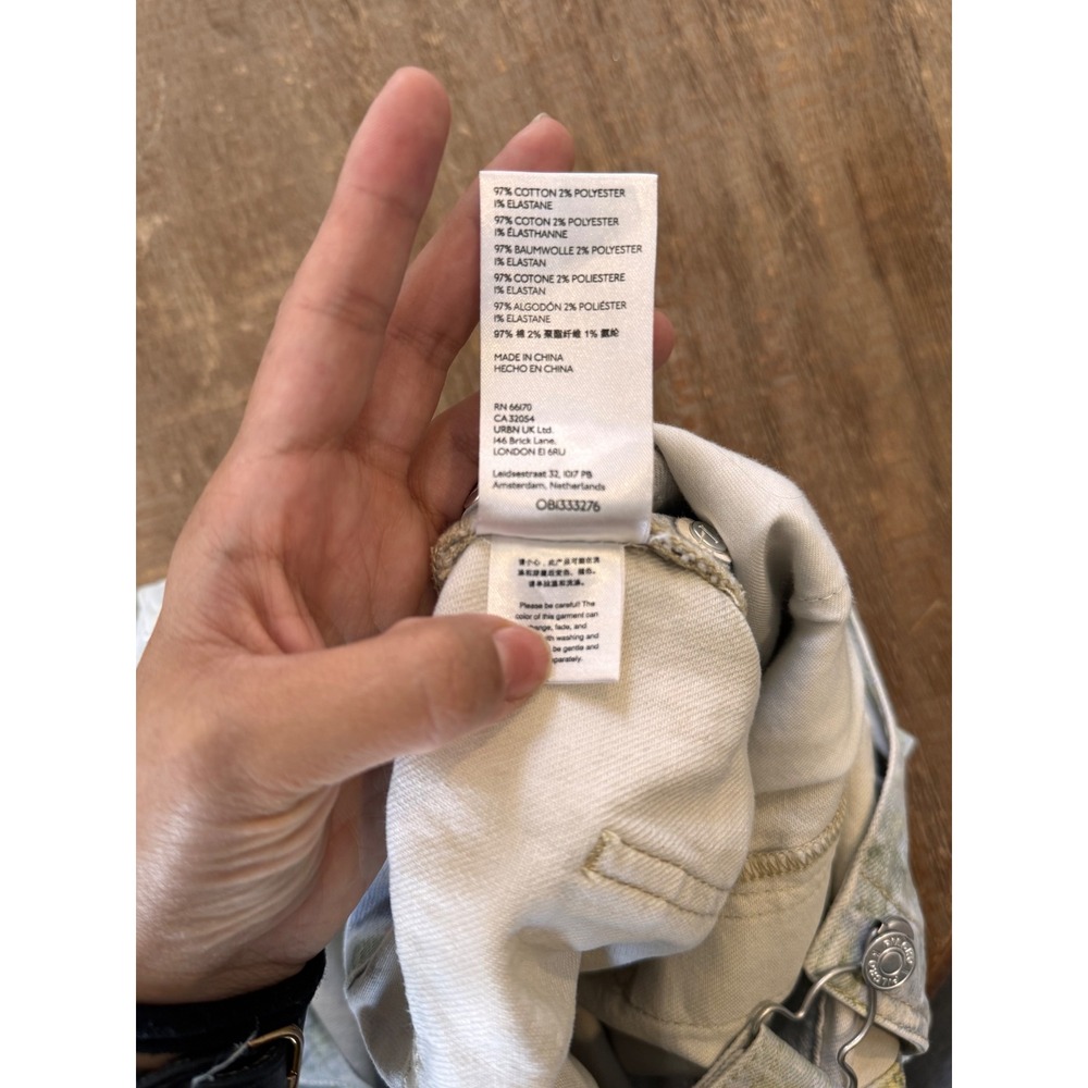 Anthropologie pilcro  denim shortalls abstract floral raw hem overall shorts 26 - Picture 4 of 8